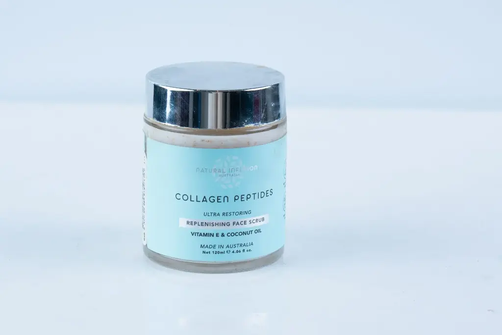 COLLAGEN PEPTIDE Ultra Restoring Replenishing Face 
