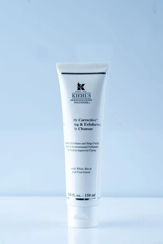 KIHEL’S : Clearly Corrective Brightening & Exfoliating Daily Cleaner