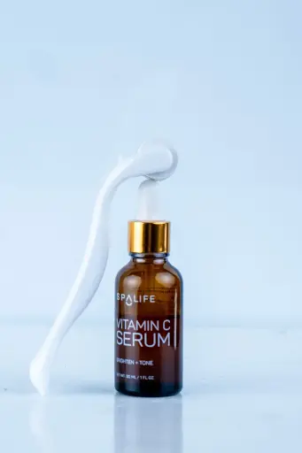 MICRO-NEEDLE DERMA ROLLER WITH VITAMIN C Infused Serum 
