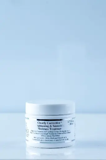 KIEHL’S Dermatologist solution Clearly Corrective brightening & Smoothing Moisture Treatment 